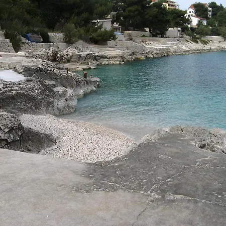 Otok Apartment *
