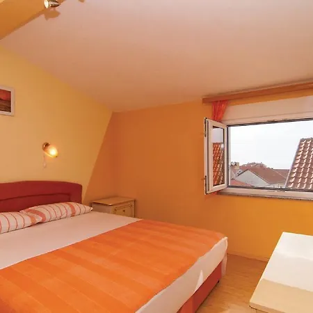 Daire Otok Trogir