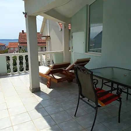 Apartment Otok Trogir